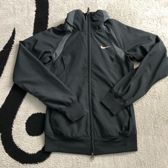 nike spring jacket